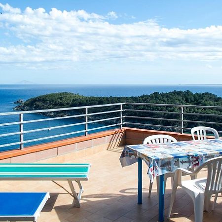 Villa La Terrazza Sul Mare - Goelba Fetovaia Exterior photo