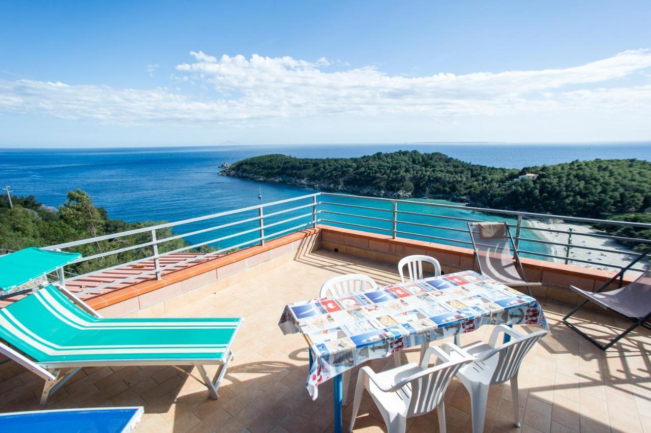 Villa La Terrazza Sul Mare - Goelba Fetovaia Exterior photo